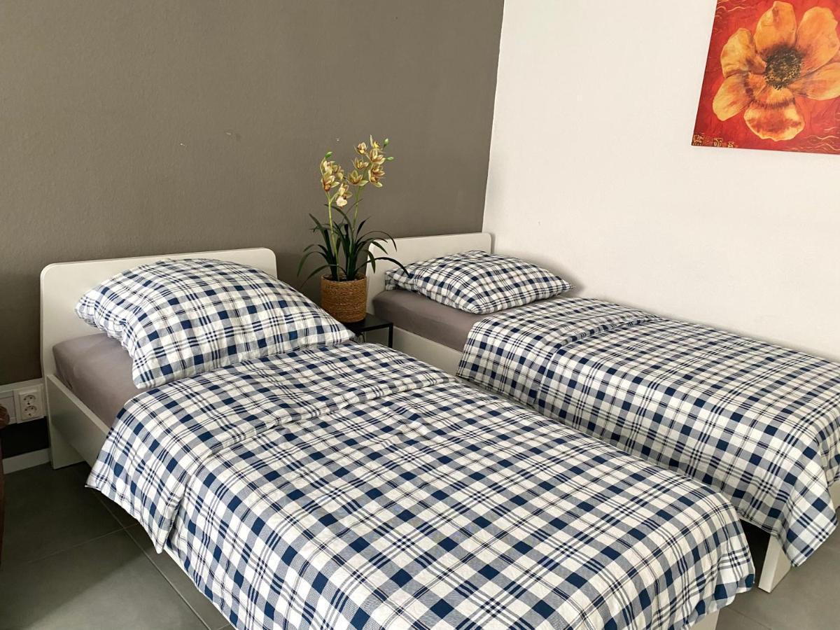 Sweet Home Apartment Hannover West - Contactless Check-In ภายนอก รูปภาพ
