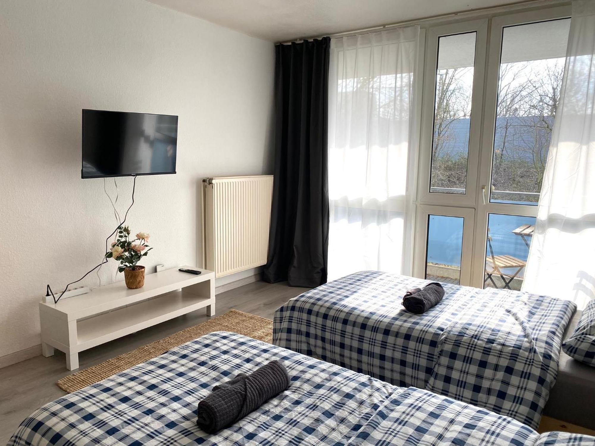 Sweet Home Apartment Hannover West - Contactless Check-In ภายนอก รูปภาพ