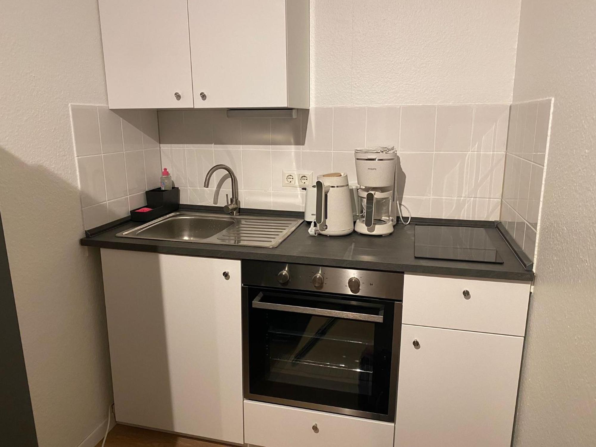 Sweet Home Apartment Hannover West - Contactless Check-In ภายนอก รูปภาพ