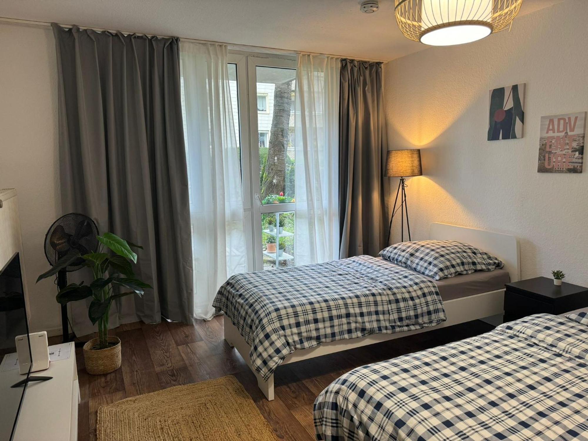 Sweet Home Apartment Hannover West - Contactless Check-In ภายนอก รูปภาพ